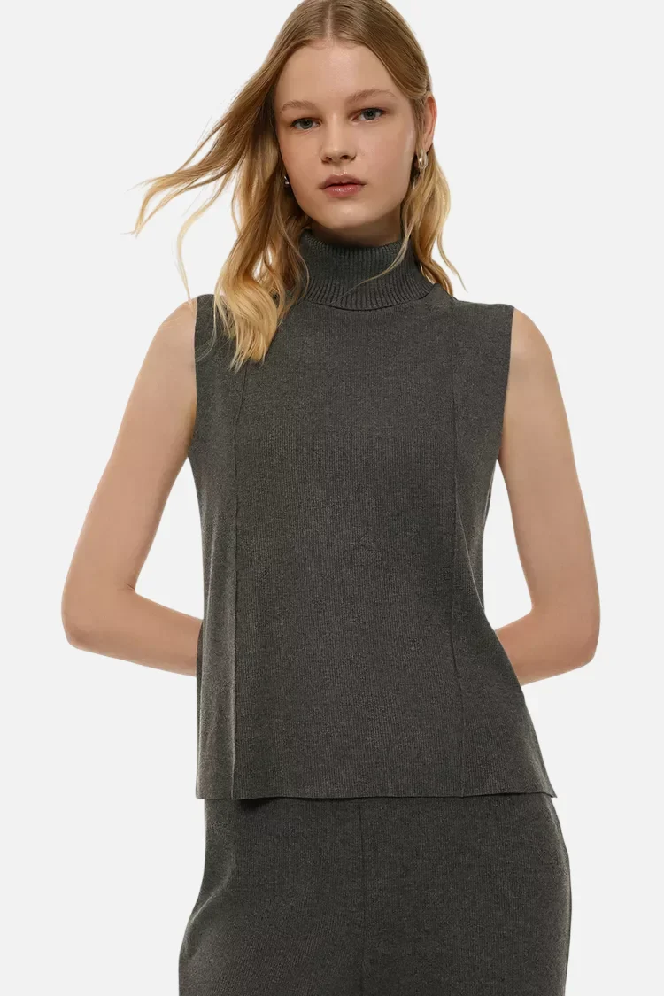 Soft-touch vest sweater - Image 6