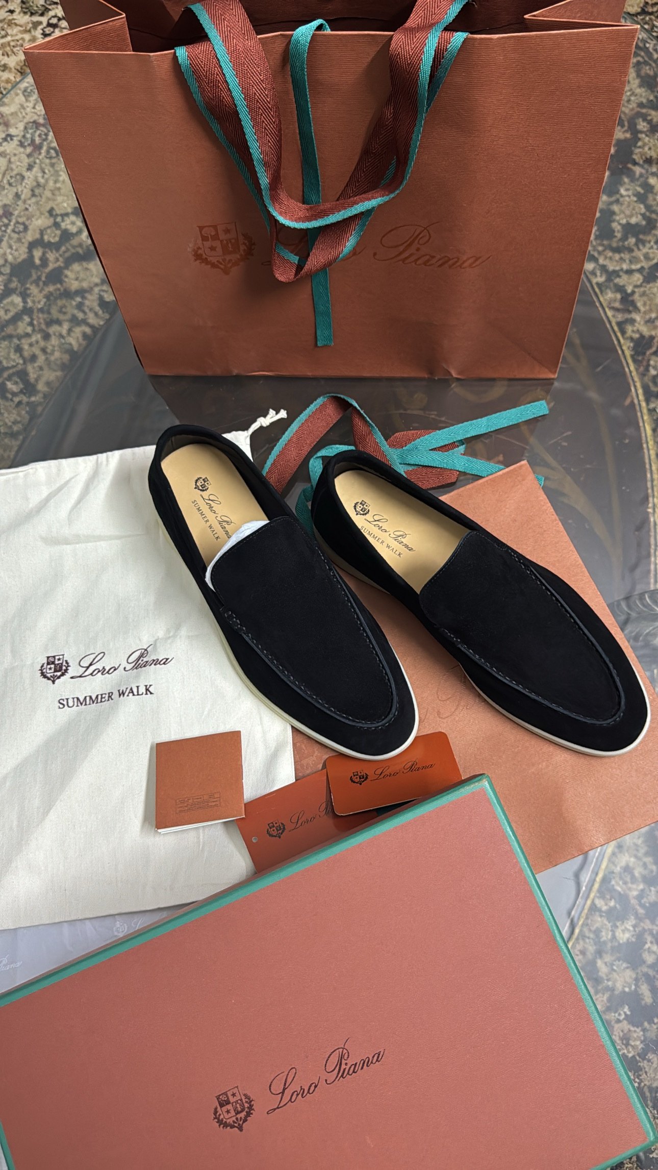 00 Loro Piana Summer Walk