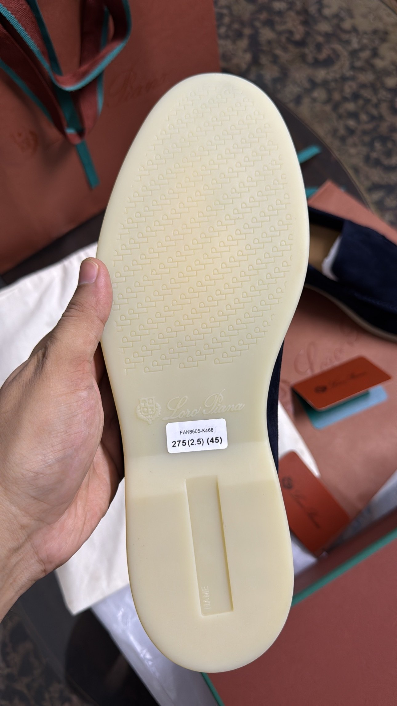 00 Loro Piana Summer Walk - Image 5