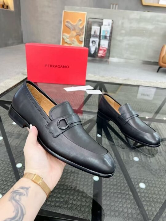 00 Ferragamo moccasins (Pre Order)