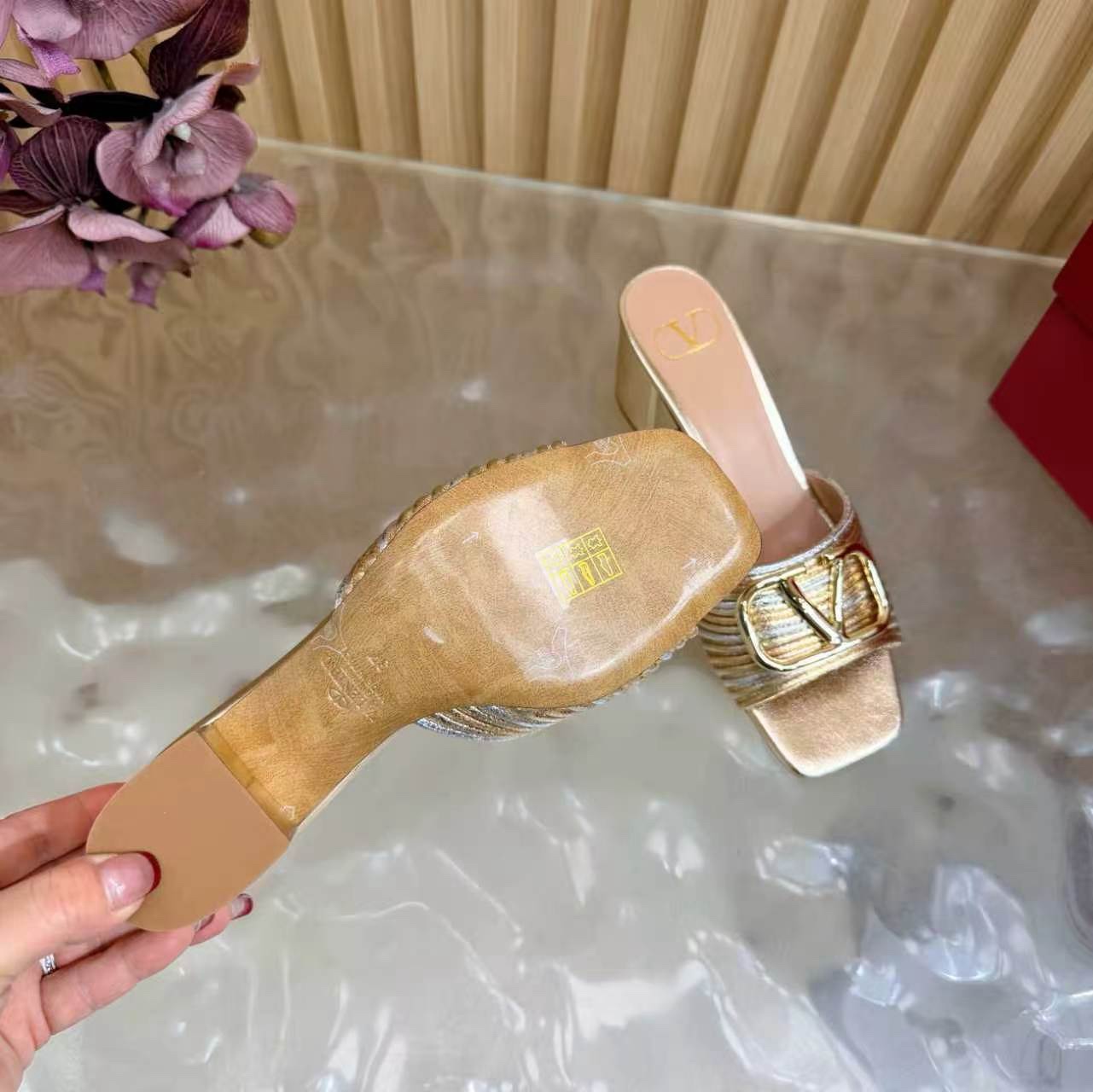 VALENTINO GARAVANI VLogo Signature mules - Image 6