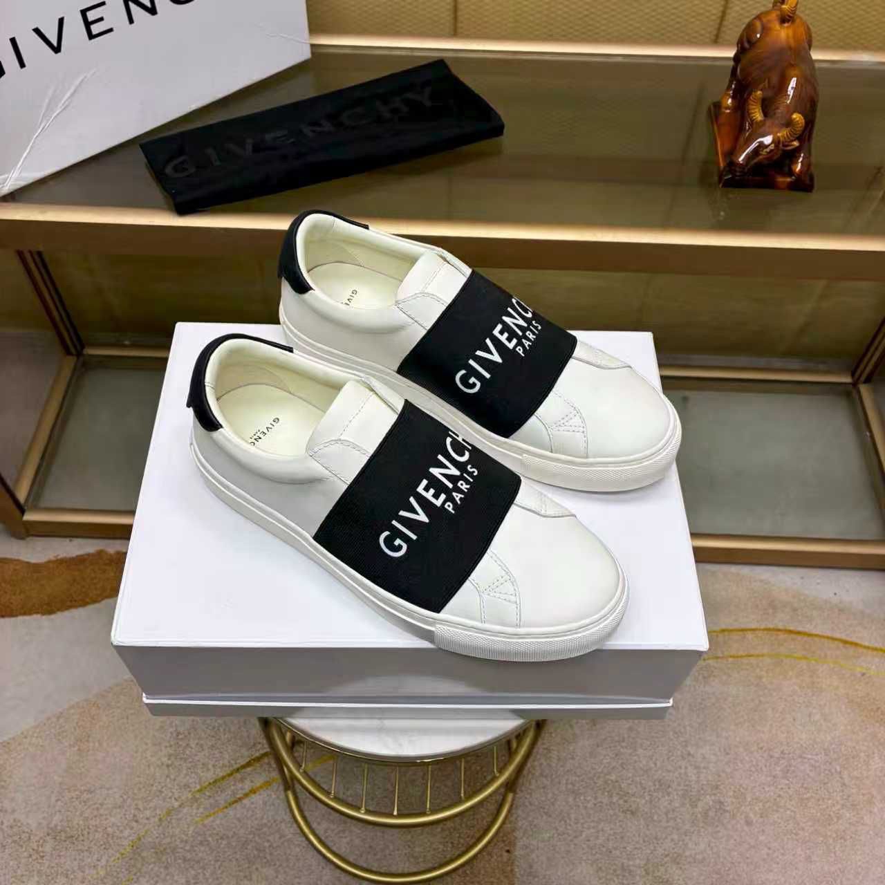 Givenchy Sneakers - Image 2