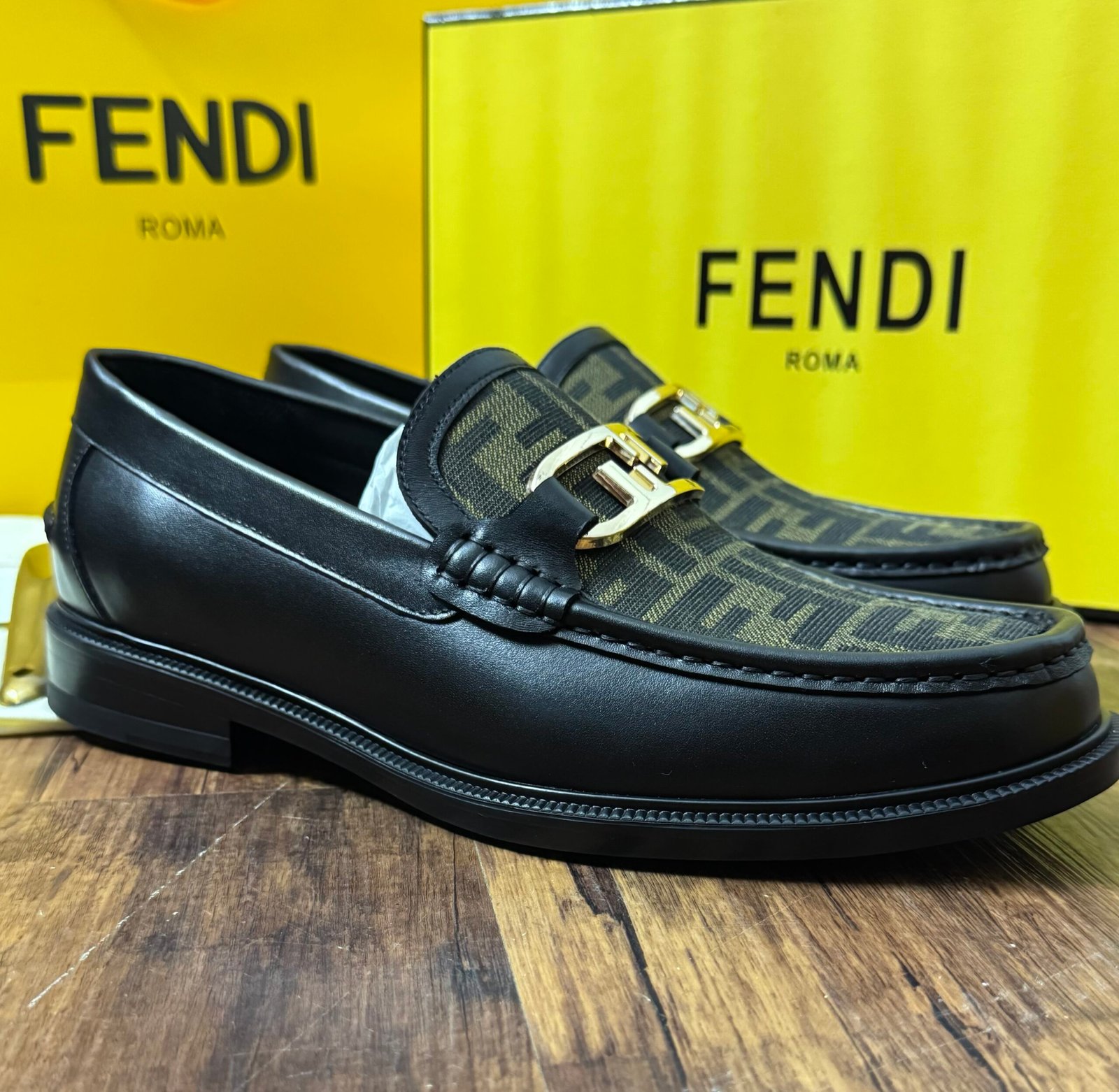00 FENDI O’LOCK LOAFERS - Image 4