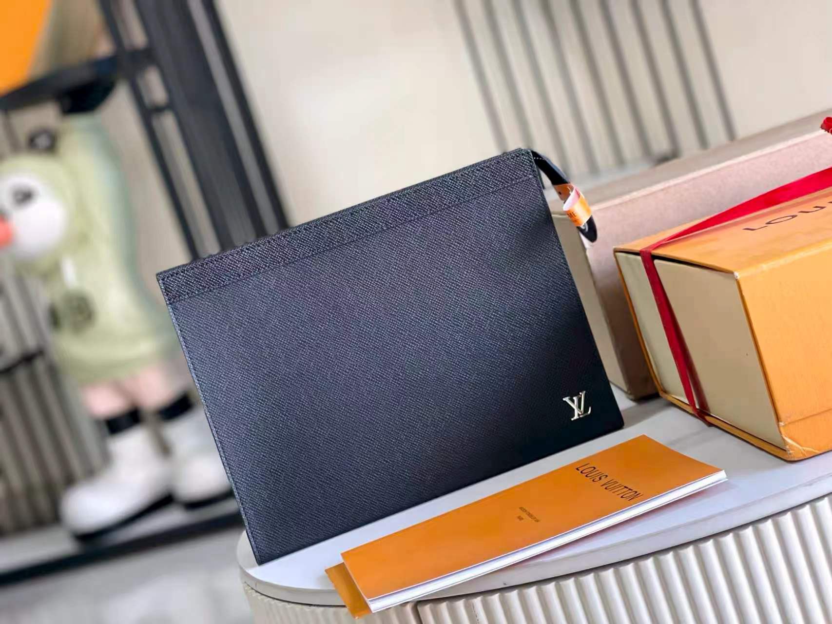 LV Pochette Voyage (Pre-Order) - Image 3