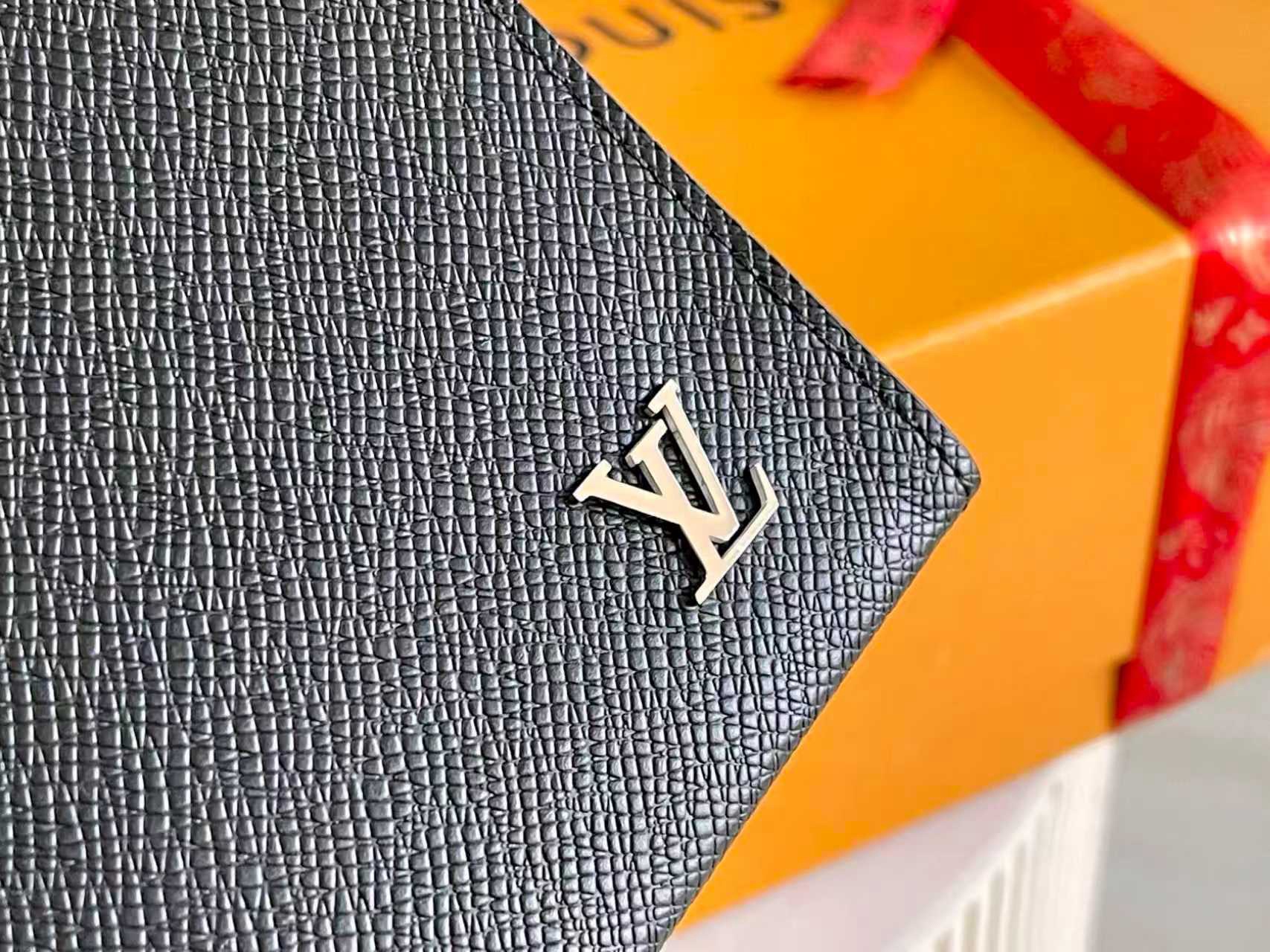 LV Pochette Voyage (Pre-Order) - Image 5